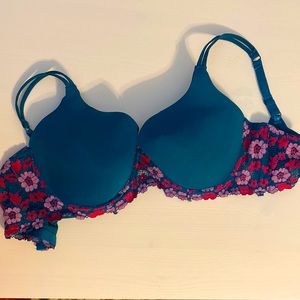Blue with flower lace trip bra 40DD